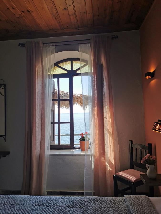 Terracotta Boutique Beach Studios Metímna Exterior foto